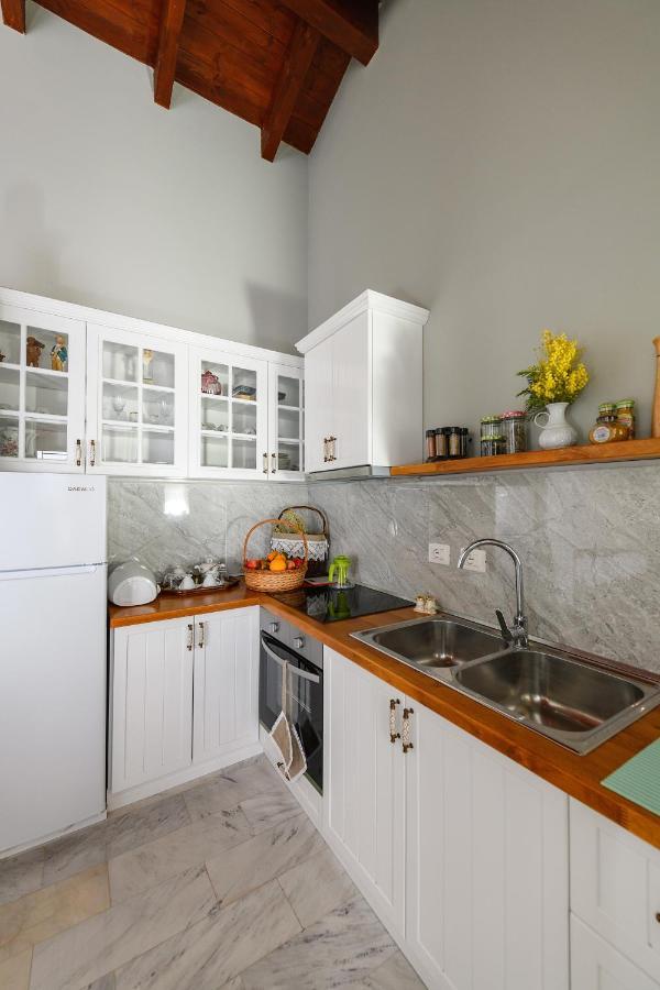 Blerina Farm House Laknas Exterior photo